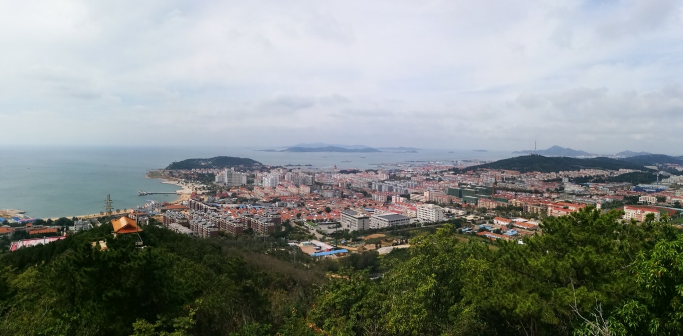 首个景点便是峰山,登上长岛之颠峰山鸟瞰长岛县城,这处景点实属鸡肋.