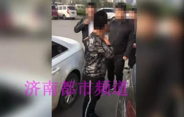 章丘警方处理交通事故 竟查出四十多人特大贩毒团伙